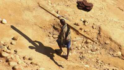 Mines de pierres précieuses à ciel ouvert