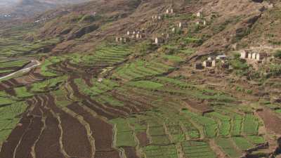 Villages et cultures traditionnelles