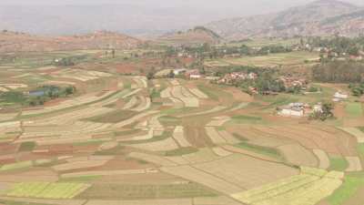 Paysages de champs cultivés, villages