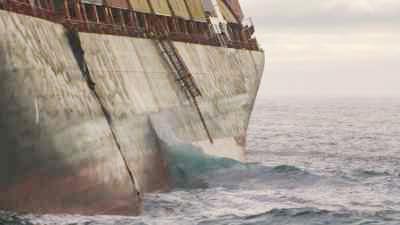Cargo échoué en mer