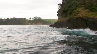 Conteneurs du Rena échoués sur le littoral