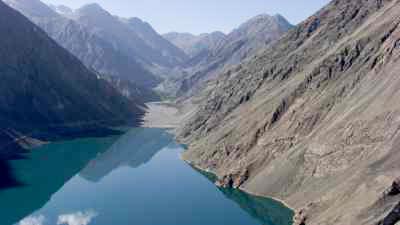 Le lac naturel de Satpara