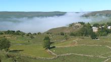 Campagne près de Murat, la ville