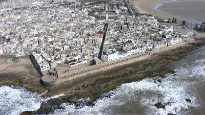 La ville, la mer  et les fortifications