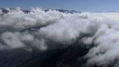 Sommets de l'Atlas en suivant le Zat