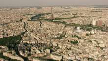 La Tour Eiffel, plans larges et rapprochés