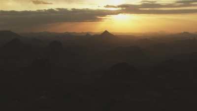 Soleil couchant sur le Hoggar