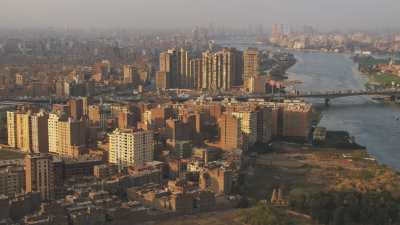 Le Caire - Du Nil vers les pyramides de Gizeh