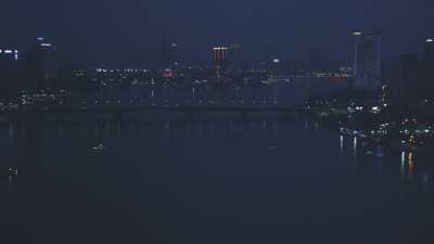 Le Caire - La nuit au dessus du Nil au centre-ville