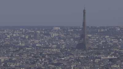 Plans larges de Paris et de la tour Eiffel
