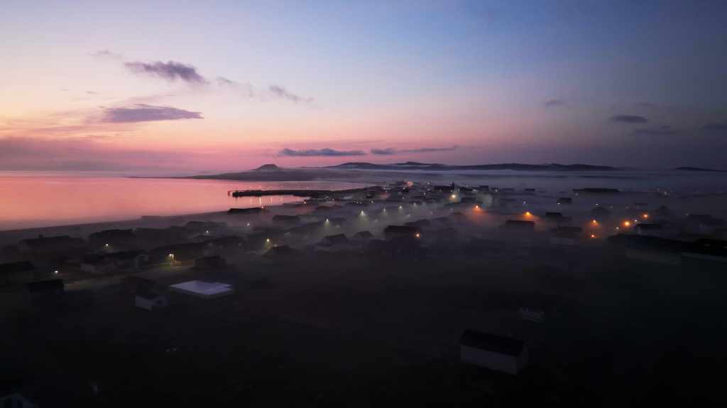 Petit matin rougeoyant sur Miquelon